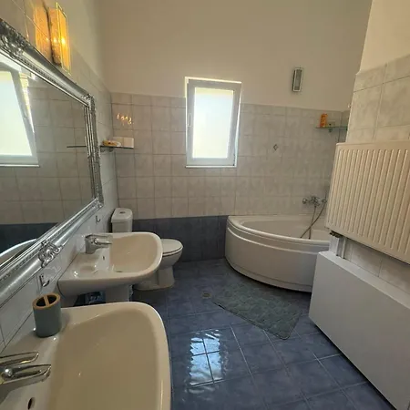 Villa - Porta Rossa *